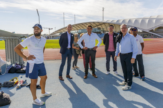 Délégation Paris 2024 à Léo Lagrange